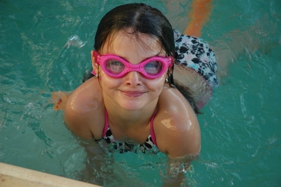 Infant Swimming: What Are the Benefits?